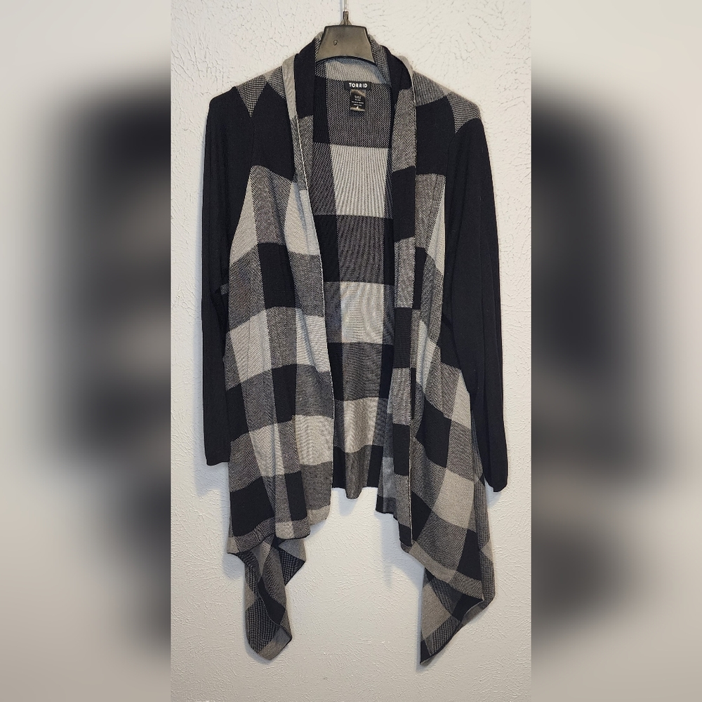 TORRID Open Front Drape Cardigan Sweater. Size 4X.